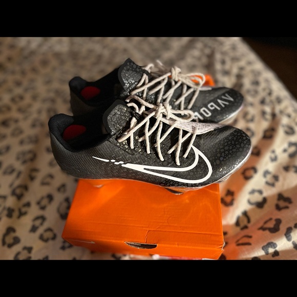 Nike React Vapor Ultrafly Elite 4 cleats - Picture 3 of 5